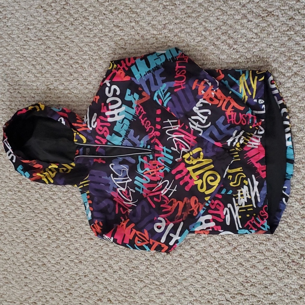 Graffiti "Hustle" boys windbreaker